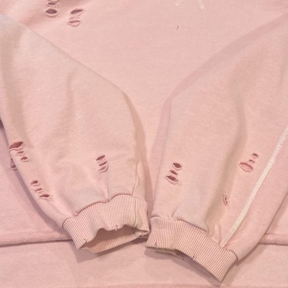 Lily & Lottie Chelsea Deboer Distressed Hoodie Size Medium Light Pink Raw Edges - Picture 7 of 13